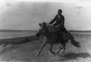 Сегодня 130 лет со дня рождения первого Героя Соцтруда в отрасли сельского хозяйства Романа Иннокентьевича Константинова Сегодня 130 лет со дня рождения первого Героя Соцтруда в отрасли сельского хозяйства Романа Иннокентьевича Константинова