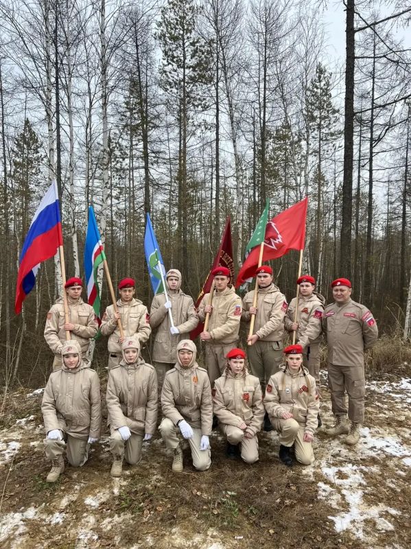 На границе Мирнинского и Ленского районов состоялась торжественная церемония передачи копии Знамени Якутской национальной военной школы На границе Мирнинского и Ленского районов состоялась торжественная церемония передачи копии Знамени Якутской национальной военной школы