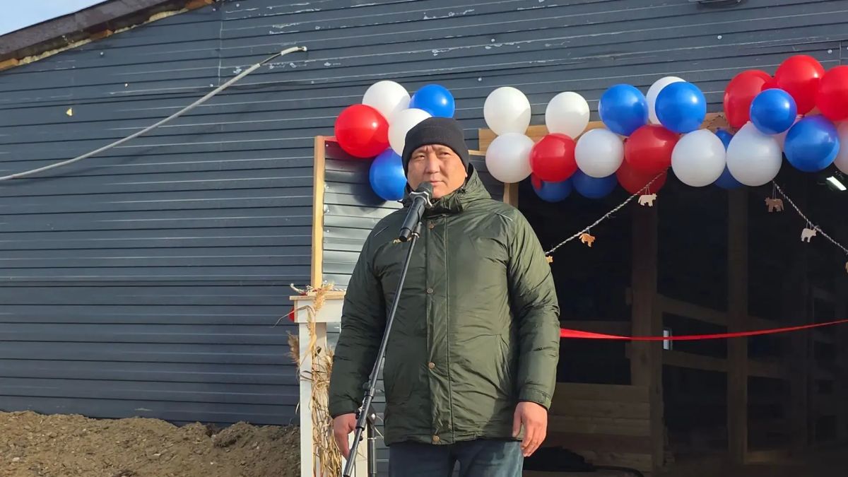 Новый коровник на 100 голов введён в Амгинском улусе Новый коровник на 100 голов введён в Амгинском улусе