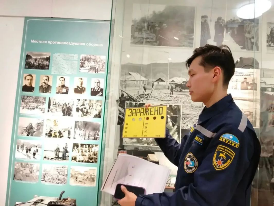 Будущих полицейских Якутии обучили правилам поведения при ЧС Будущих полицейских Якутии обучили правилам поведения при ЧС