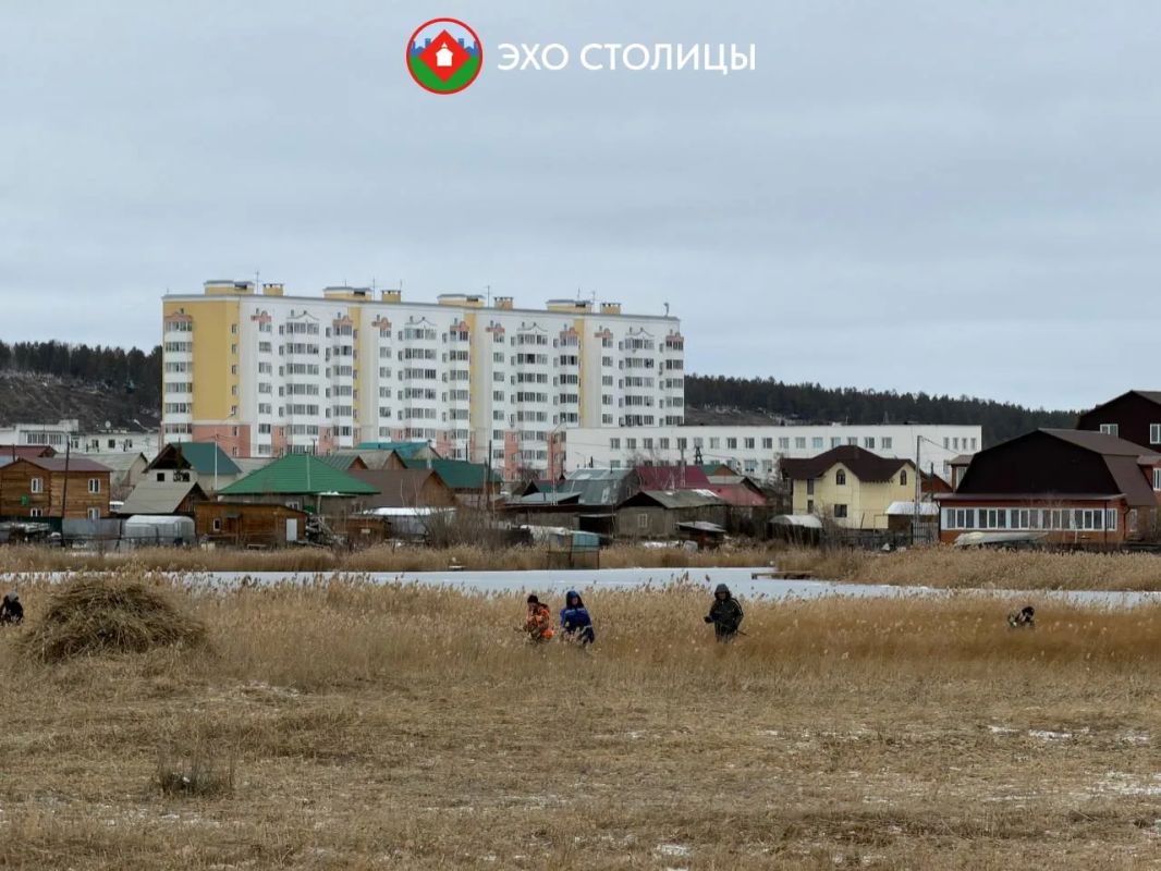 В Якутске проходит субботник по расчистке городских озёр от камыша и сухостоя В Якутске проходит субботник по расчистке городских озёр от камыша и сухостоя