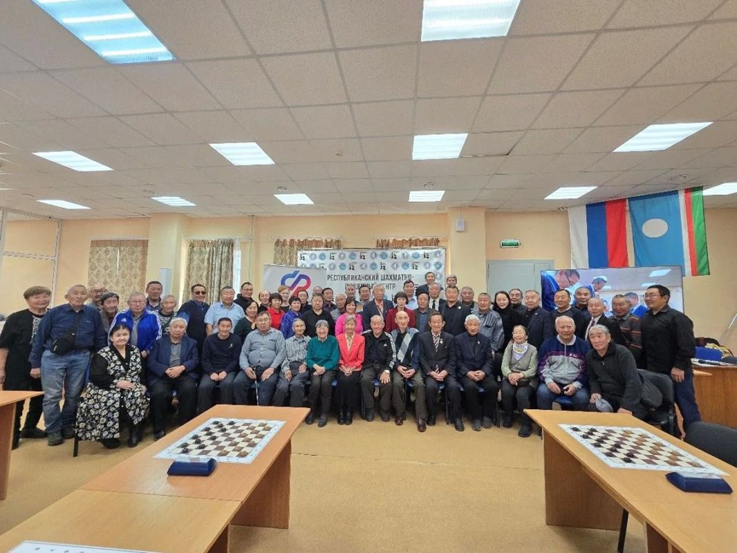 Свыше 50 пенсионеров приняли участие в республиканском турнире по русским шашкам Свыше 50 пенсионеров приняли участие в республиканском турнире по русским шашкам