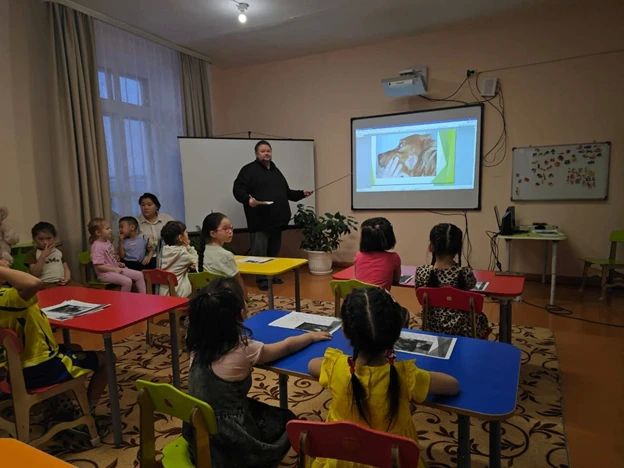 Лекция в детском саду поселка Тикси
