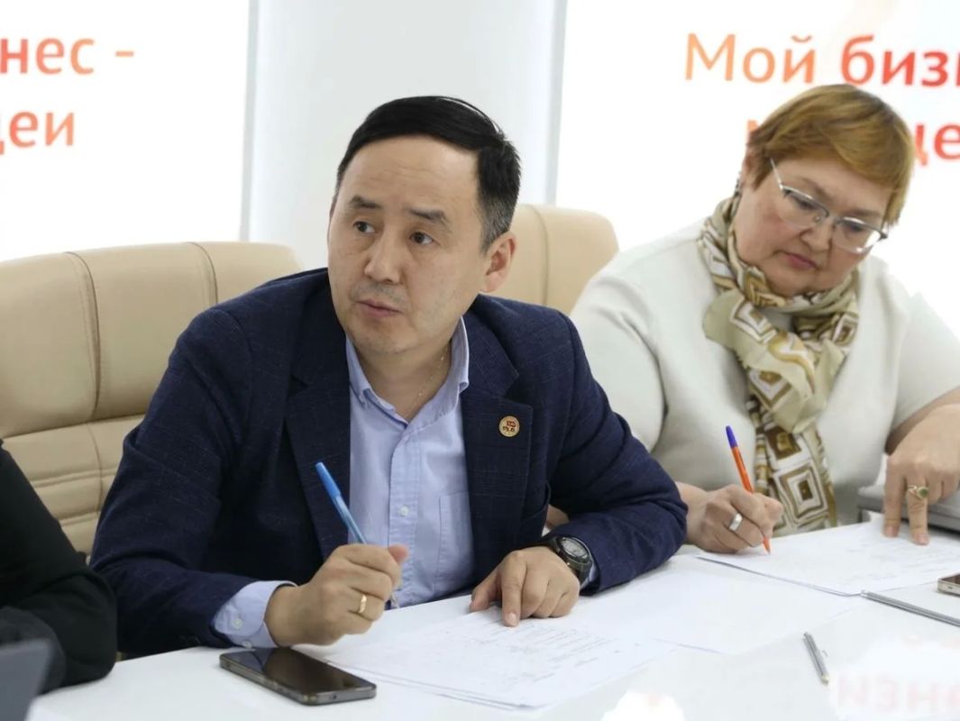 Сегодня в Центре «Мой бизнес» прошла отборочная комиссия республиканской образовательной программы «Серебряный старт|14» для лиц 50 лет и старше Сегодня в Центре «Мой бизнес» прошла отборочная комиссия республиканской образовательной программы «Серебряный старт|14» для лиц 50 лет и старше