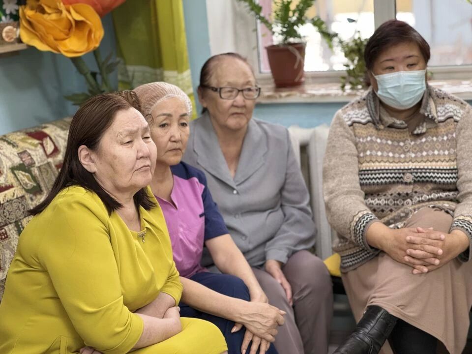19 октября специалисты Республиканской клинической больницы № 3 посетили Горный дом-интернат для престарелых и инвалидов 19 октября специалисты Республиканской клинической больницы № 3 посетили Горный дом-интернат для престарелых и инвалидов