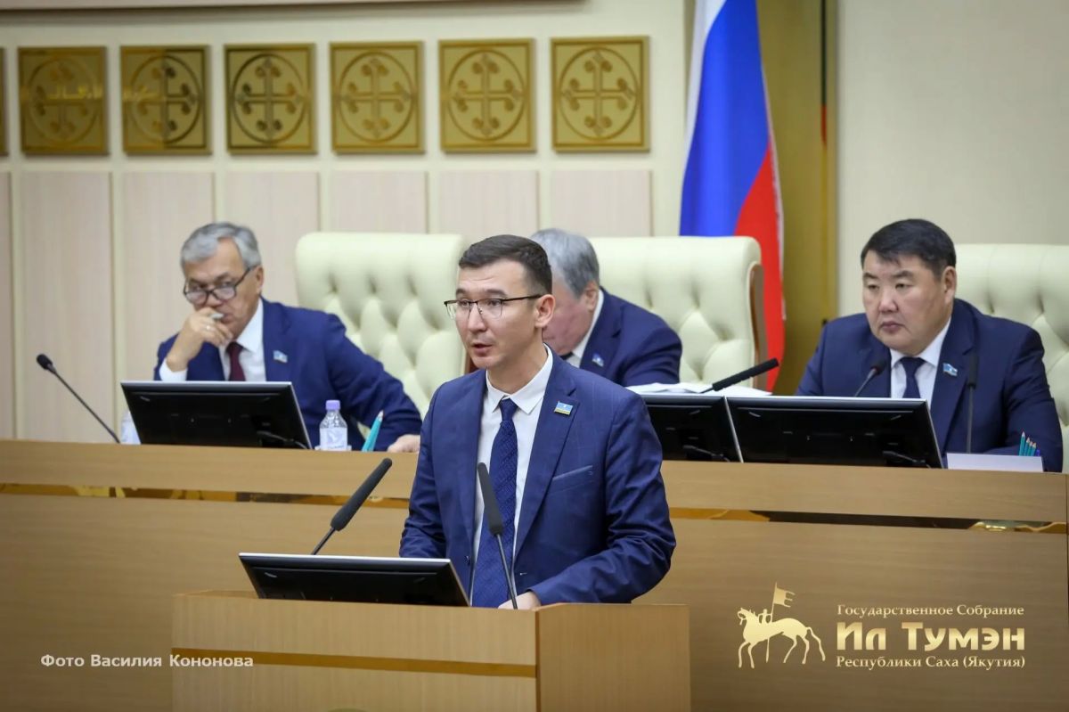 В новой должности Николай Бочков будет курировать ЖКХ, энергетику, тарифную политику, северный завоз, строительство и безопасность жизнедеятельности населения