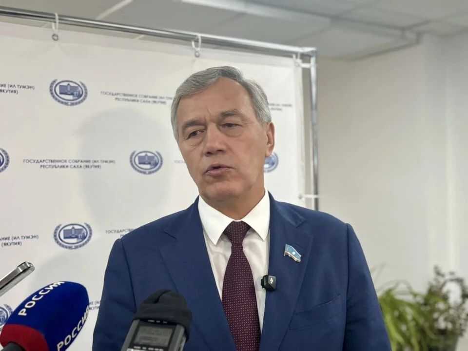 Афанасий Владимиров рассказал об итогах первой половины дня пленарного заседания Ил Тумэна