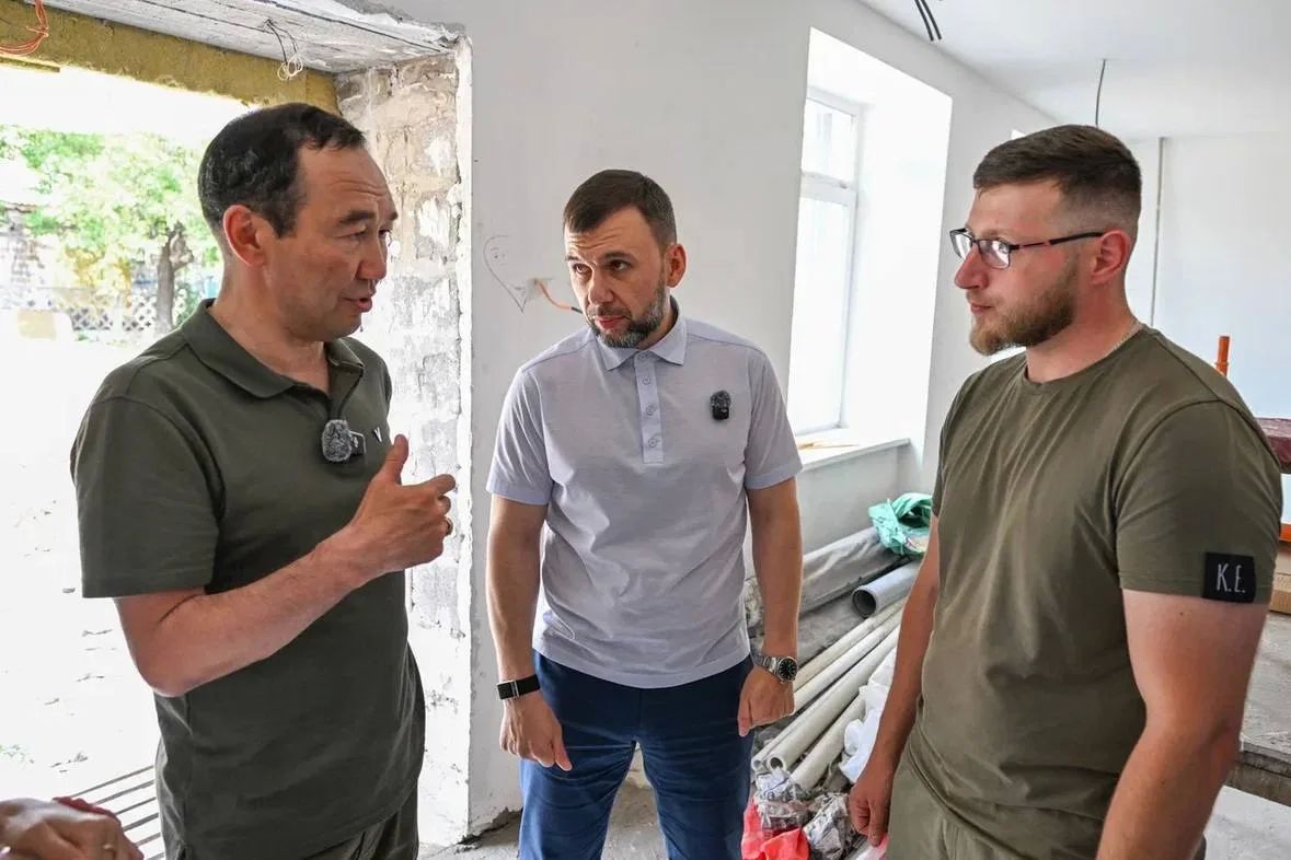Рад поздравить Сергея Владимировича Кирова с государственной наградой - медалью ордена «За заслуги перед Отечеством» II степени Рад поздравить Сергея Владимировича Кирова с государственной наградой - медалью ордена «За заслуги перед Отечеством» II степени