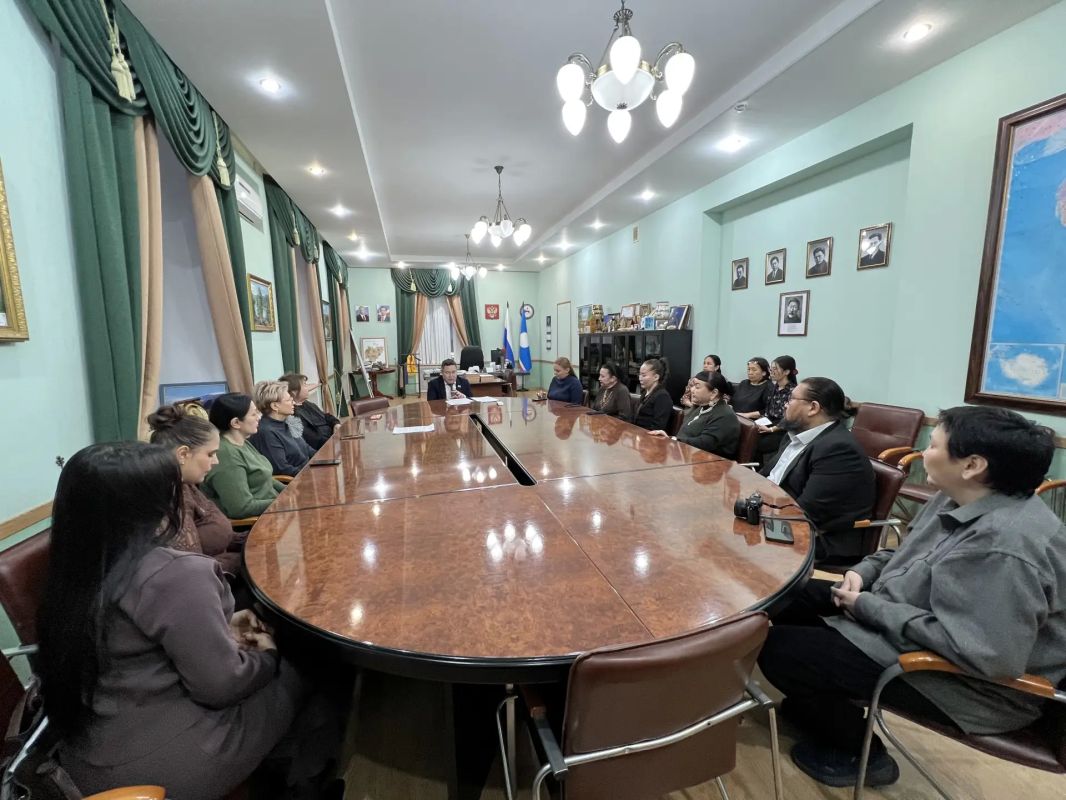В Якутске подвели итоги I Международного форума «Сотрудничество во имя мира и согласия народов» В Якутске подвели итоги I Международного форума «Сотрудничество во имя мира и согласия народов»
