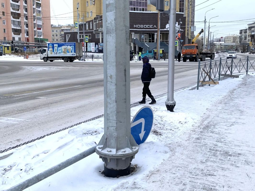 Комиссия по вопросам строительства, транспортного комплекса и ЖКХ Общественной палаты РС(Я) провела выездной контрольный осмотр строящейся улицы Виктора Ефимова в 203-м микрорайоне столицы Комиссия по вопросам строительства, транспортного комплекса и ЖКХ Общественной палаты РС(Я) провела выездной контрольный осмотр строящейся улицы Виктора Ефимова в 203-м микрорайоне столицы