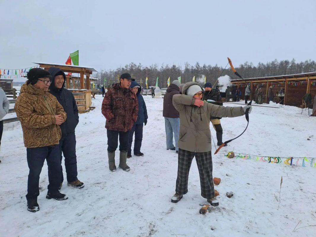 В Намском улусе выплавили железо по старинной технологии В Намском улусе выплавили железо по старинной технологии