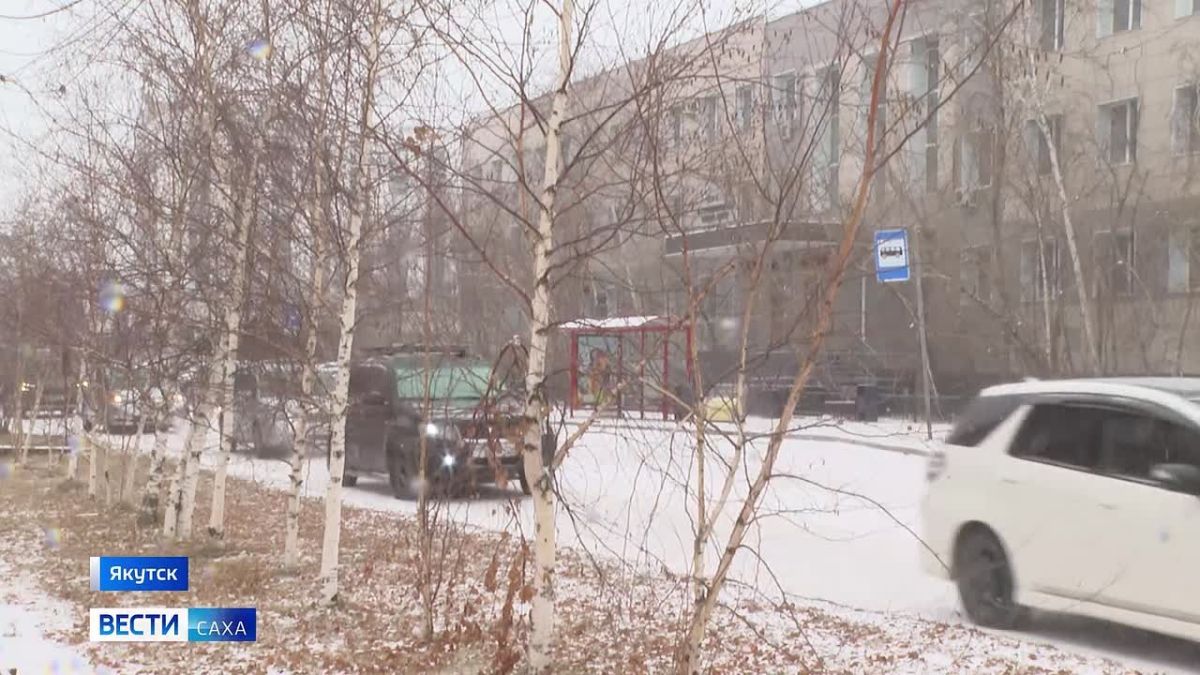 Гололедица осложнила жизнь в Якутске
