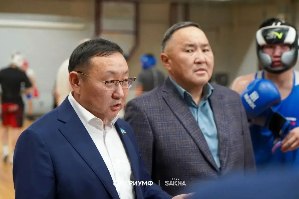 Посетил совместную тренировку наших боксеров и кикбоксеров в ЦСП «Триумф» Посетил совместную тренировку наших боксеров и кикбоксеров в ЦСП «Триумф»