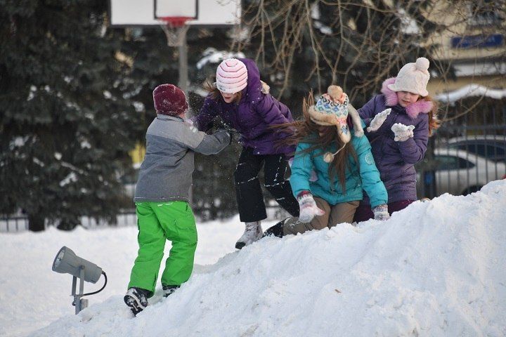 Неделя без школы: как развлечь ребенка на осенних каникулах в Якутске