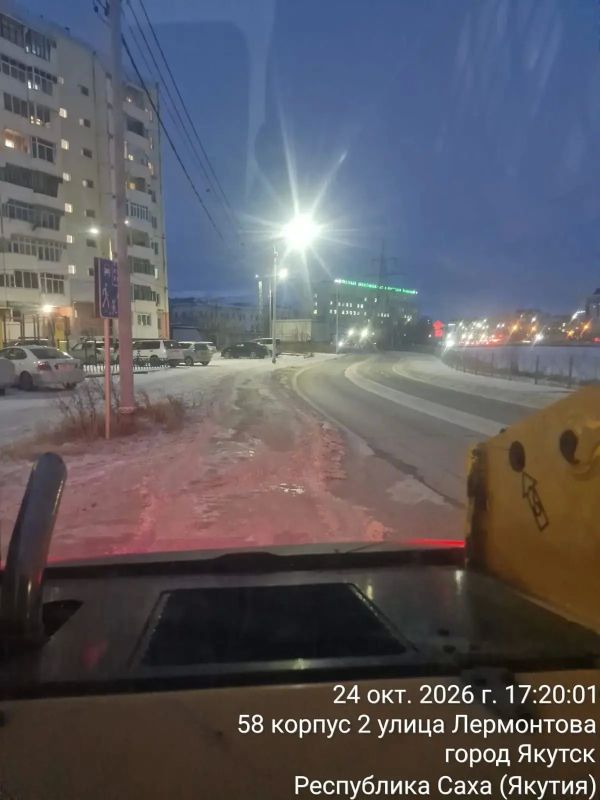 Управа провела механизированную уборку общественных территорий Управа провела механизированную уборку общественных территорий