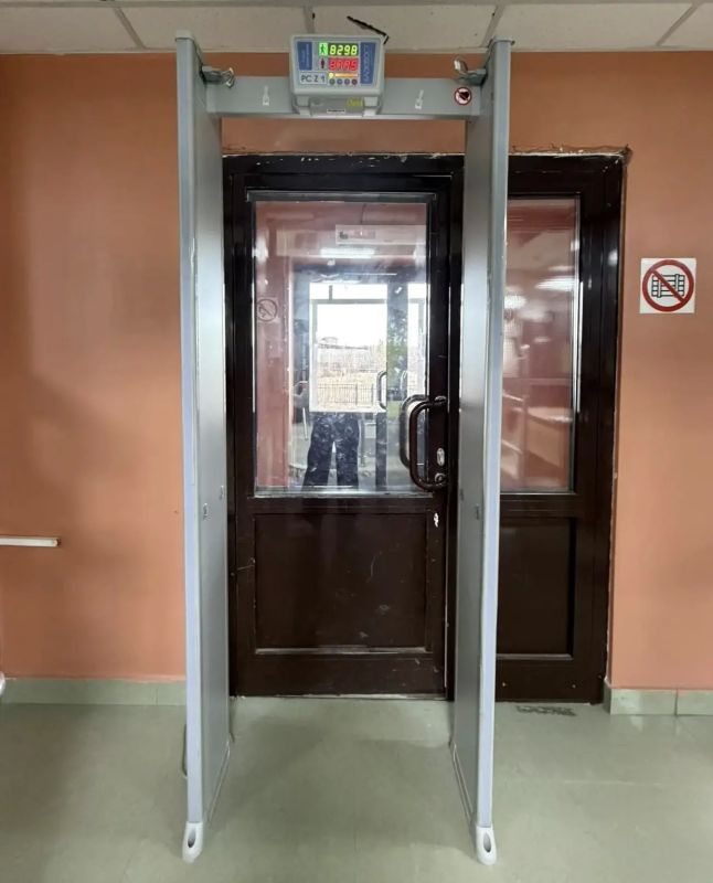 В транспортном техникуме по иску прокуратуры Мегино-Кангаласского района установили современные системы защиты В транспортном техникуме по иску прокуратуры Мегино-Кангаласского района установили современные системы защиты