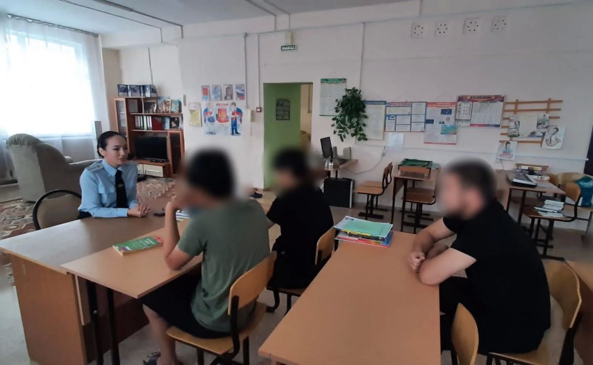 В ЦВСНП МВД Якутии прошли встречи воспитанников с интересными людьми В ЦВСНП МВД Якутии прошли встречи воспитанников с интересными людьми
