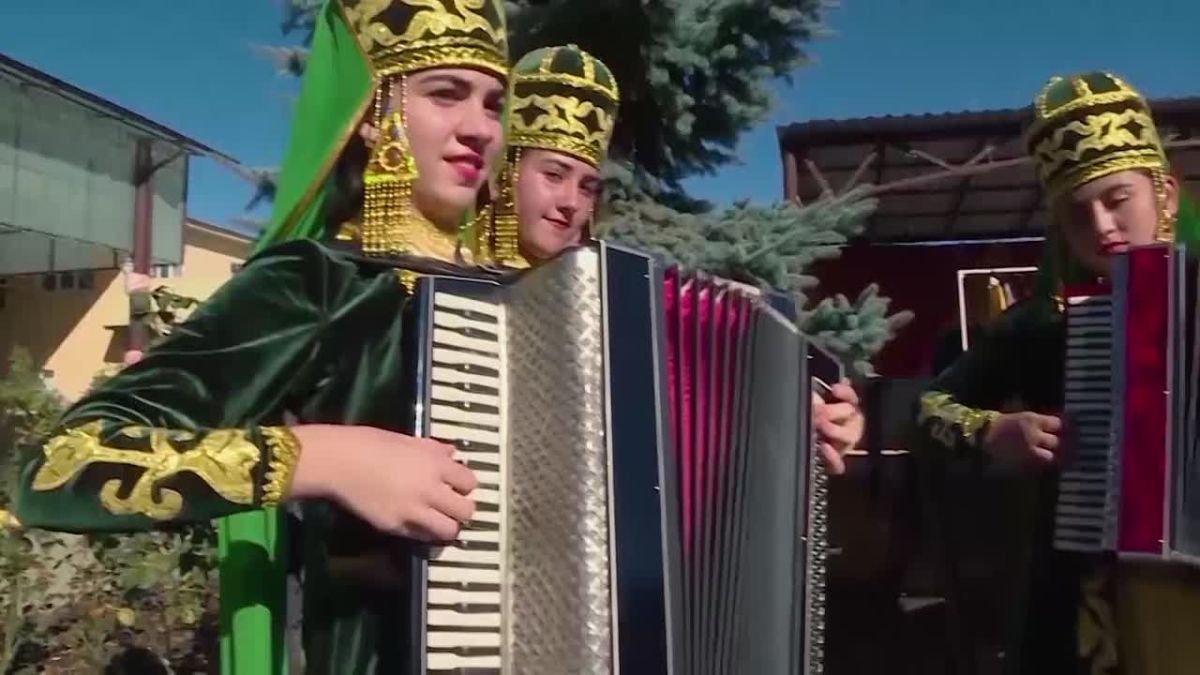 3 ноября состоится общероссийский телемарафон "Гордимся великой Россией", приуроченный ко Дню народного единства