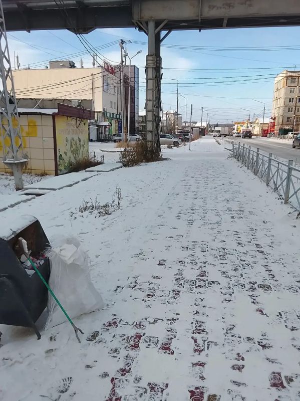 Уборка территории в Гагаринском! Уборка территории в Гагаринском!