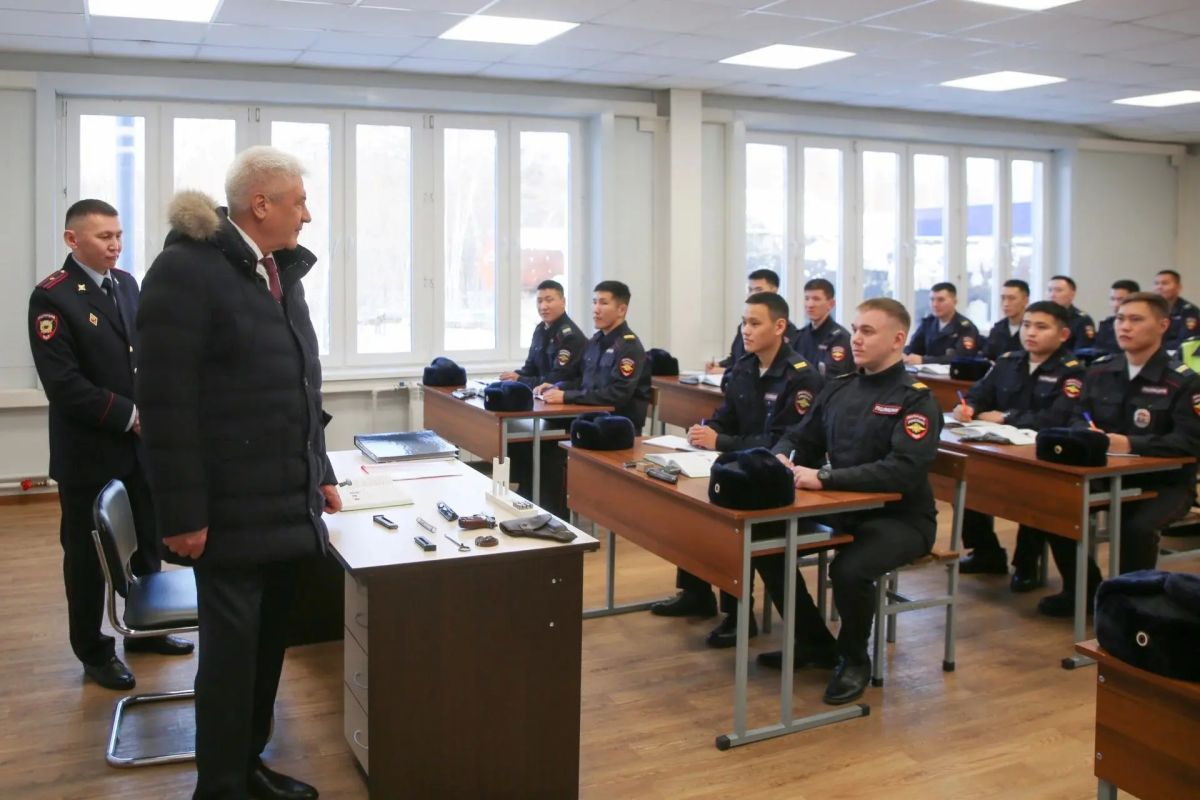 В Якутск прибыл министр внутренних дел РФ Владимир Колокольцев