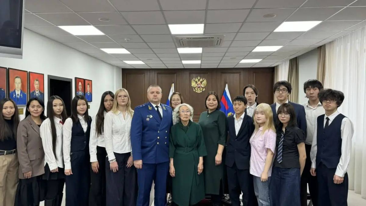 В рамках соглашения о сотрудничестве прокуратуры и Городской классической гимназии № 8 начата работа «Прокурорского класса»