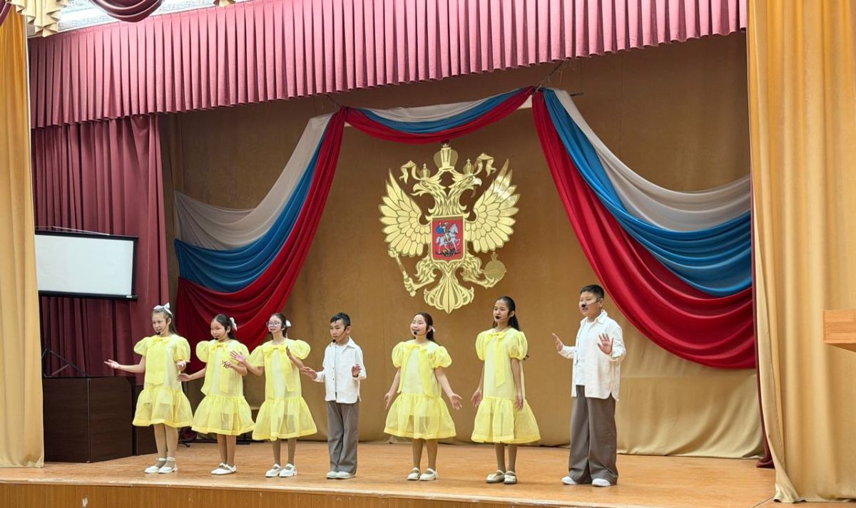 В Якутске прошла торжественная церемония открытия новых профильных «полицейских классов» В Якутске прошла торжественная церемония открытия новых профильных «полицейских классов»