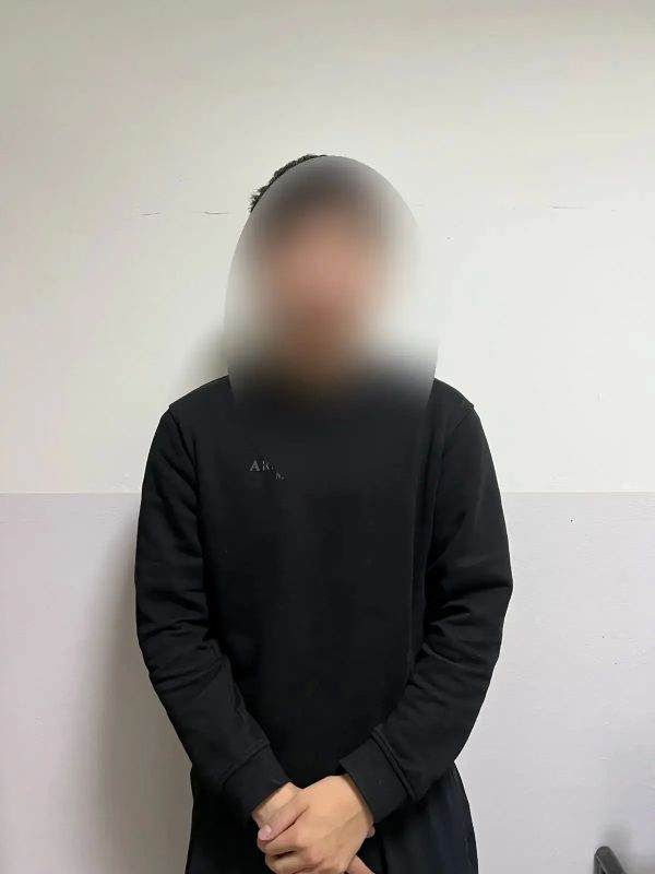 В Якутии оперативники уголовного розыска задержали лжеправоохранителя, выманившего у слабослышащего родственника 1,9 млн рублей В Якутии оперативники уголовного розыска задержали лжеправоохранителя, выманившего у слабослышащего родственника 1,9 млн рублей