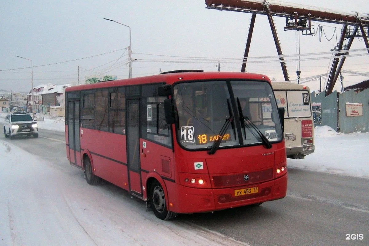 На маршруте №18 в Якутске три автобуса сошли с линии из-за поломок