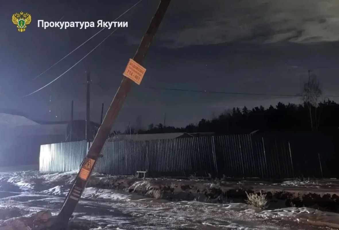 Водитель манипулятора оставил без электричества Хатын-Юряхское шоссе и Вилюйский тракт Водитель манипулятора оставил без электричества Хатын-Юряхское шоссе и Вилюйский тракт