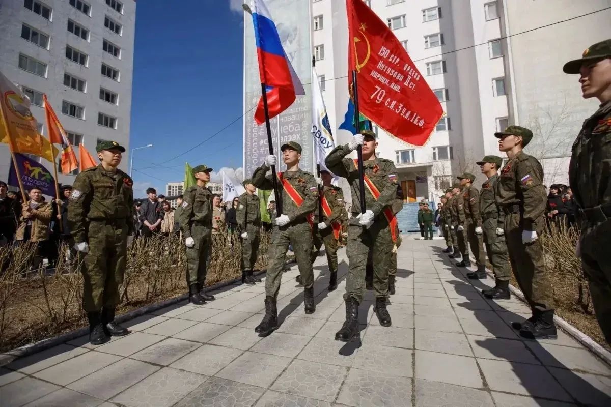 Кузница военных кадров: университетский ВУЦ продолжает традиции Якутской национальной военной школы Кузница военных кадров: университетский ВУЦ продолжает традиции Якутской национальной военной школы