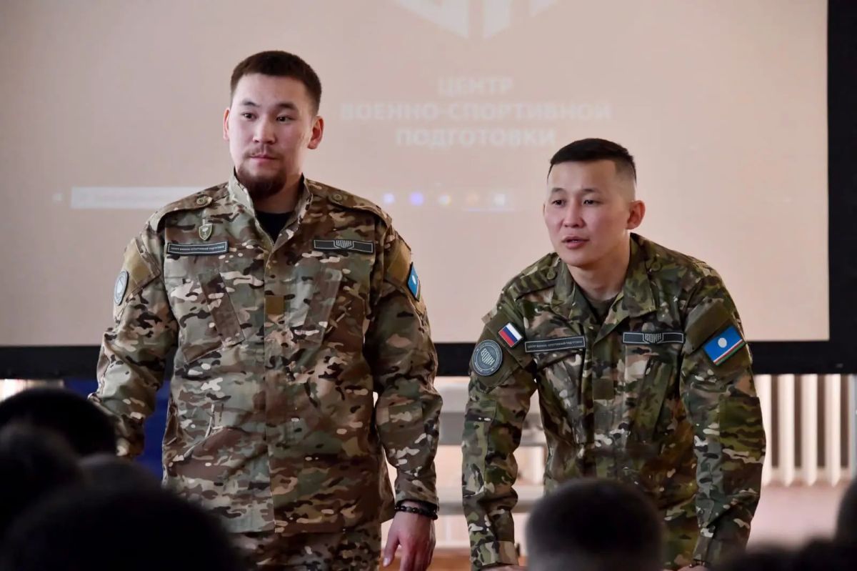 #ЯкутскийВОИНвлицах. Историк, спецназовец, педагог Инструктор Айсен Иванов — человек, который на практике доказал силу патриотического воспитания #ЯкутскийВОИНвлицах. Историк, спецназовец, педагог Инструктор Айсен Иванов — человек, который на практике доказал силу патриотического воспитания