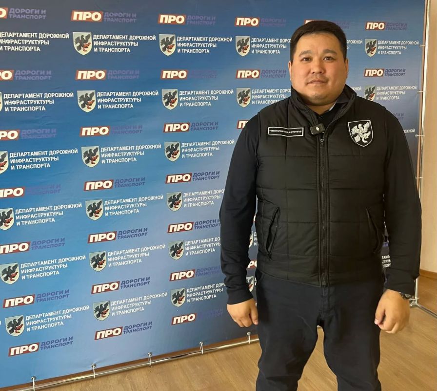 «Будь моя воля, я бы бесплатно возил якутян на автобусах», — главный транспортник Якутска Садовников «Будь моя воля, я бы бесплатно возил якутян на автобусах», — главный транспортник Якутска Садовников