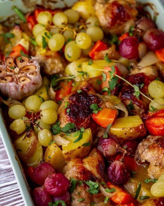 Курица с виноградом: оригинальное сочетание, способное покорить сердца