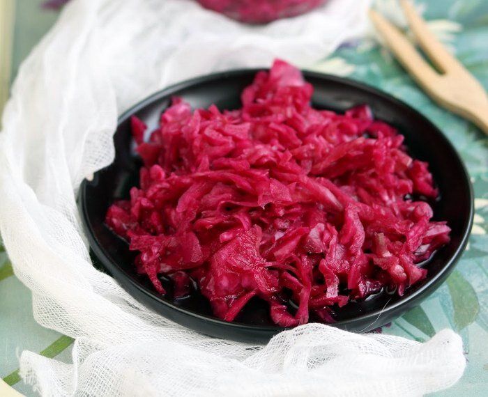 Как быстро замариновать красную капусту: секреты вкусного блюда за один час