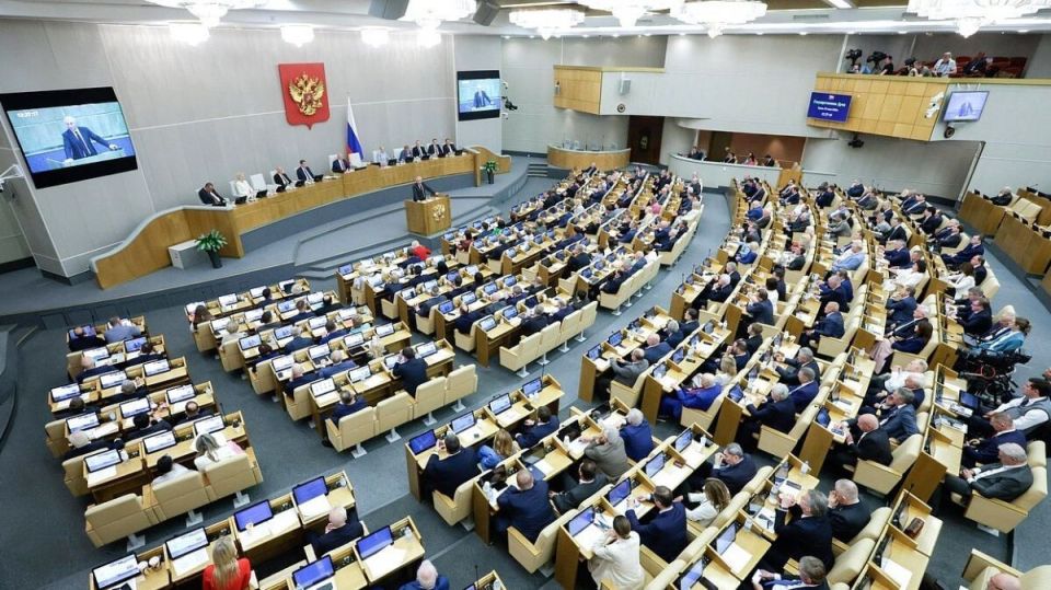 Что ждёт россиян и бизнес с новыми законопроектами с 1 февраля