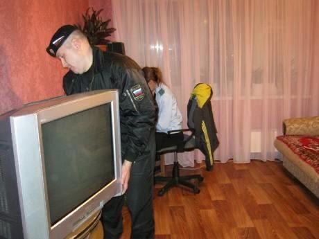 Как вернуть собственное имущество, арестованное по ошибке судебными приставами